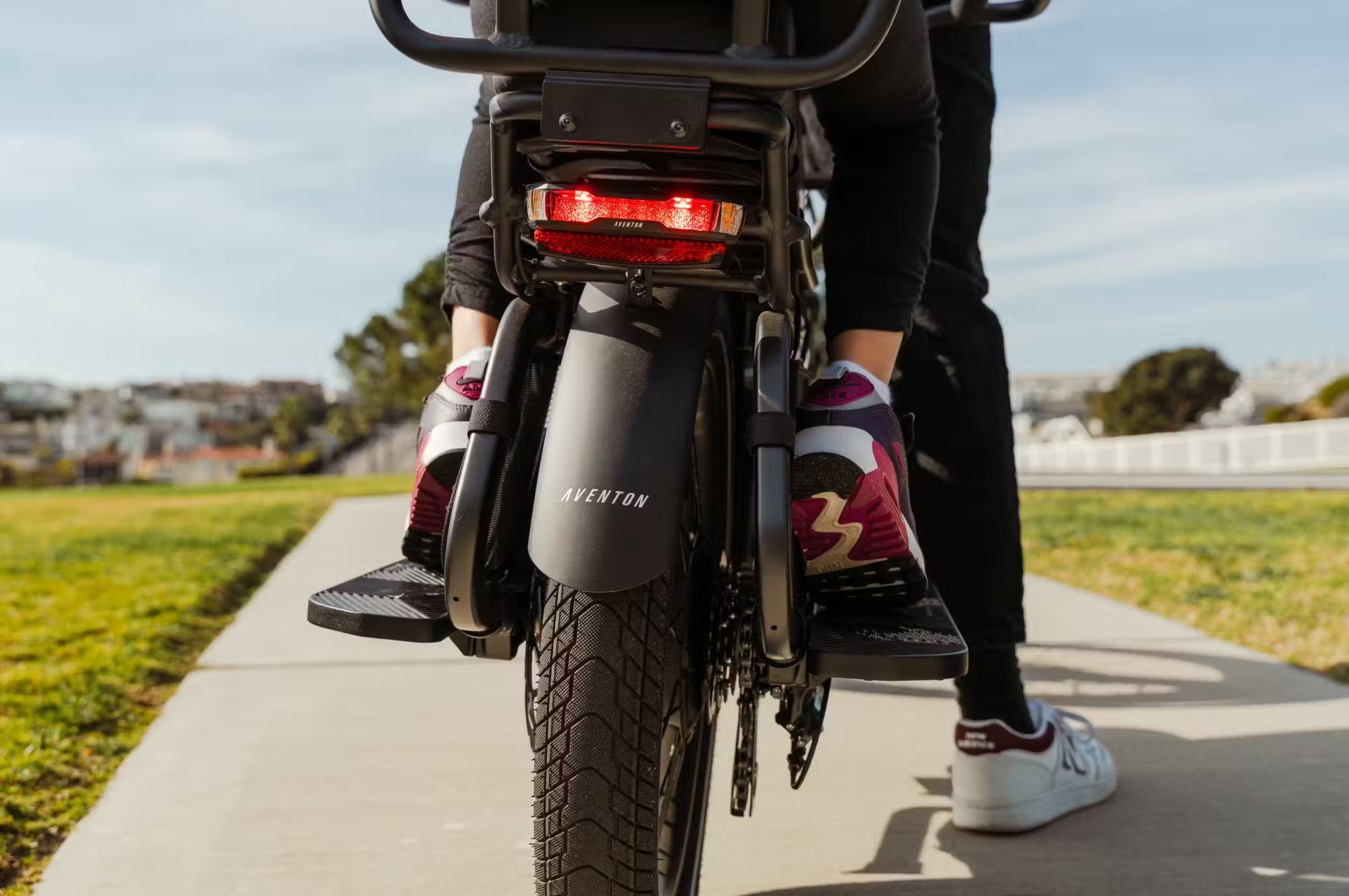 Aventon Abound LR Cargo Ebike